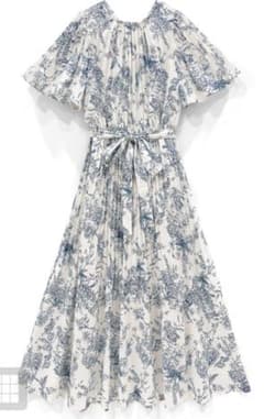 田中みな実 リボンベルト付き花柄消しプリーツフレアワンピースのサムネイル