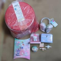 サンリオ キャラクターグッズセット ハローキティ ＆ シナモロール Sanrio
