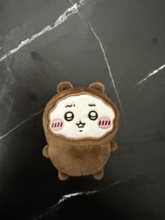 ちいかわ ちいかわだらけくじ E賞 全身ぬいぐるみバッジ 口だけは出してッ!!のサムネイル