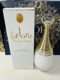 DIOR香水のサムネイル