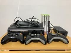 Xbox 360 本体 コントローラー3個 ソフト4本付きのサムネイル