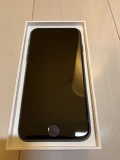 iPhone 7 Black 128 GB SIMロック解除済みのサムネイル