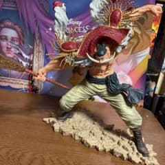 白ひげフィギュアのサムネイル
