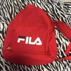 ❤️3月27日まで出品❤️FILA リュックのサムネイル
