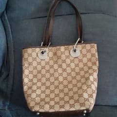 GUCCIバッグのサムネイル