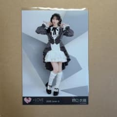 野口衣織　＝LOVE 生写真　レコ大衣装のサムネイル