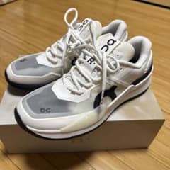 新品 未使用On THE ROGER Pro2 Clay 27.0cm - メルカリ