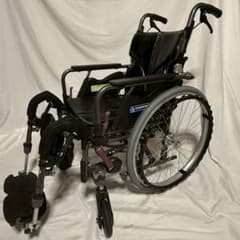 カワムラサイクル 自走用 多機能 ノーパンクタイヤ 車椅子 KMD-B22