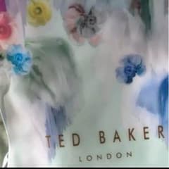 TED BAKER♡ロンドン♡ビーニールバッグのサムネイル