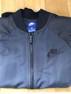 NIKE アウター黒⭐︎美品Sサイズのサムネイル