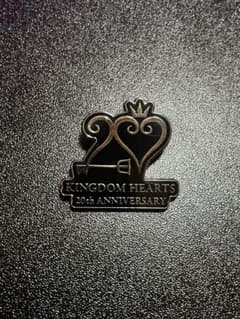 킹덤 하트 20주년 기념 메탈 핀 배지 핀 배지 미품 KH
