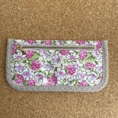ハンドメイド★やりくり財布★通帳ケース★マルチケケース★いちご ミルクのサムネイル