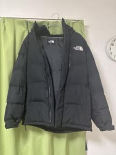 THE NORTH FACE ブラックダウンジャケットのサムネイル