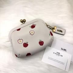 COACH（コーチ）キスロック コインケース 小銭入れ がま口 りんご柄のサムネイル