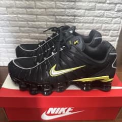 NIKE SHOX TL ブラック イエロー スニーカーのサムネイル