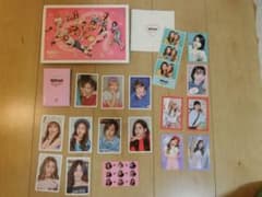 アヤ様専用　TWICE WHAT IS LOVE?のサムネイル