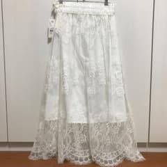 【新品未使用】earth music&ecology レーススカートのサムネイル