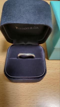 Tiffany & Co. カーブドバンドリングのサムネイル