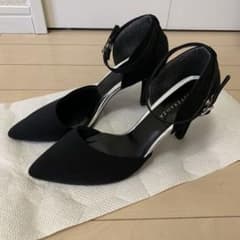 パンプス 黒 サンダル　アンクルストラップ　ヒール　美品のサムネイル