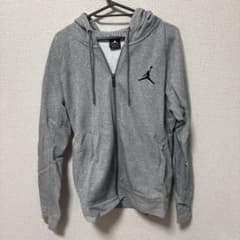 Nike Jordan グレー パーカー Lサイズのサムネイル