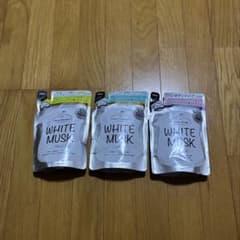 WHITE MUSC シャンプー コンディショナー　ボディソープセットのサムネイル