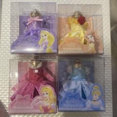 ドレス色当てクイズ　ディズニー　ネイル　ドレスアップネイルのサムネイル