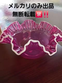フリルエッジ ピンク 　　　ガラス花瓶 (ミシェール-ワン) フリルエッジ ピンク ガラス花瓶 (ミシェール-ワン) - メルカリ