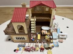 シルバニアファミリー 赤い屋根の大きなお家のサムネイル