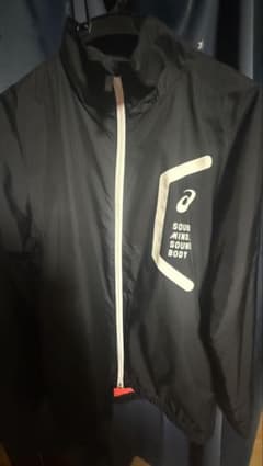 asicsウィンドブレーカーのサムネイル