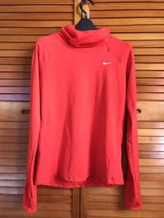 NIKE ナイキ フード付き レディース長袖トレーニングウエア 値下げのサムネイル