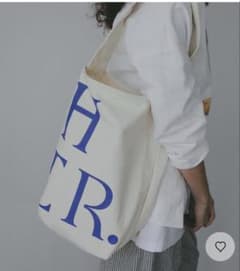 HER. キャンバスショルダーバッグ オフホワイト HER. キャンバスショルダーバッグ オフホワイト - メルカリ