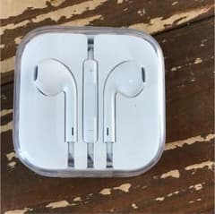 iPhoneイヤホンのサムネイル