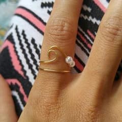 ゴールド　ウェーブリング♪ハンドメイド♪パールは自由に動かせます(^^)のサムネイル