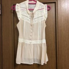 JILLSTUART トップスのサムネイル