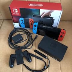旧型 Nintendo Switch ジョイコンカバー付きのサムネイル