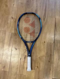 【値下中】YONEX EZONE 25 ジュニアテニスラケット 25インチのサムネイル
