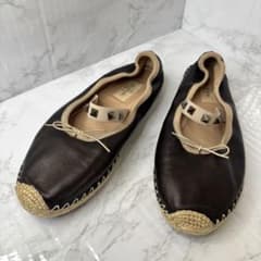 ✨ヴァレンティノ　バレエシューズ　スタッズ　ベルト　ストラップ　レザー　38 ✨ヴァレンティノ バレエシューズ スタッズ ベルト ストラップ レザー