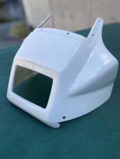 TDR50.８０用FRP製ノーマルタイプアッパーカウル(ウィンカー穴無し) TDR50.80用FRP製ノーマルタイプアッパーカウル(ウィンカー穴無し