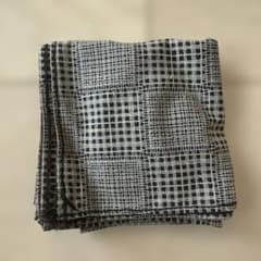 【ハンドメイド】ハンカチ はぎれ チェック柄 モノトーン 32×32cm