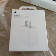 未開封 USB-C 20W Power Adapterのサムネイル