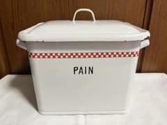 Classiky's ブレッド缶 ホーロー PAIN ホワイト レッドチェック Classiky's ブレッド缶 ホーロー PAIN ホワイト レッドチェック - メルカリ