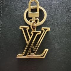LOUIS VUITTON キーホルダー ポルトクレLVミリオネア ゴールド - メルカリ
