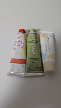 ロクシタン よーじや ハンドクリーム 3本のサムネイル