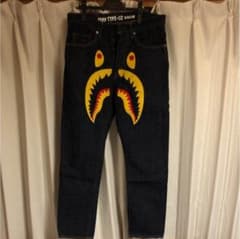 A BATHING APE シャークデニム 刺繍のサムネイル