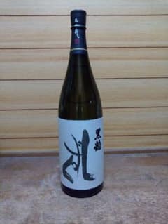 【25日まで値下げ】✨格安✨♦黒龍 しずく1800ml ／1本のサムネイル