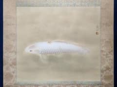 【彩鯉図】島津華山 2687 共箱二重箱仕立 掛け軸 肉筆 白コイ 彩鯉図】島津華山 2687 共箱二重箱仕立 掛け軸 肉筆 白コイ - メルカリ