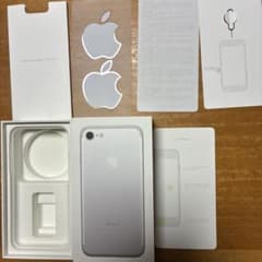 Apple iPhone 7 シルバー 箱のみのサムネイル