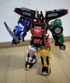 海賊戦隊ゴーカイジャー DXゴーカイオー 合体ロボットのサムネイル