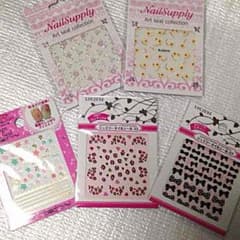 ネイルシールまとめ✩のサムネイル