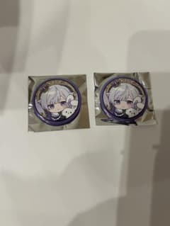 いれいすランダム白黒組(初兎)缶バッジ２個セットのサムネイル